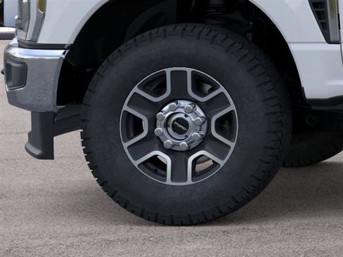New 2026 Ford F350 Lariat w/ FX4 Off-Road Package AWD/4WD image 19