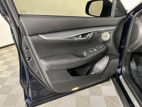 Used 2023 INFINITI QX50 Sport image 19