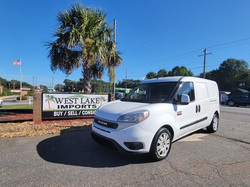 Used 2021 RAM ProMaster City Tradesman SLT image 1