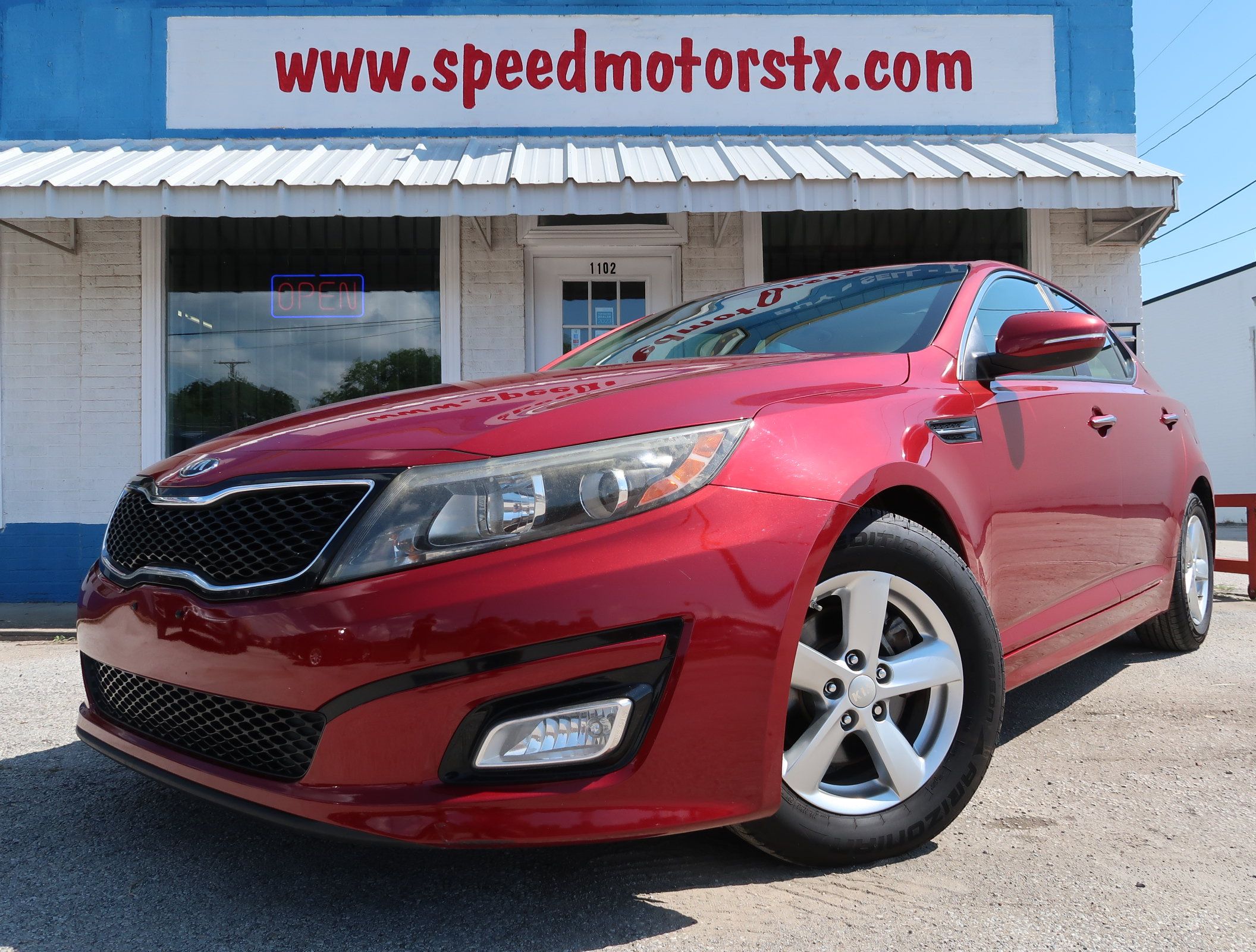 Used 2015 Kia Optima LX FWD image 1