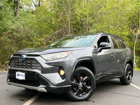 Used 2020 Toyota RAV4 XSE AWD/4WD image 1
