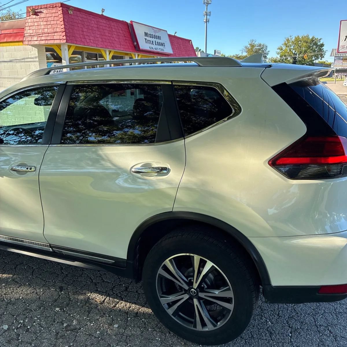 Used 2017 Nissan Rogue SL w/ SL Premium Package AWD/4WD image 6