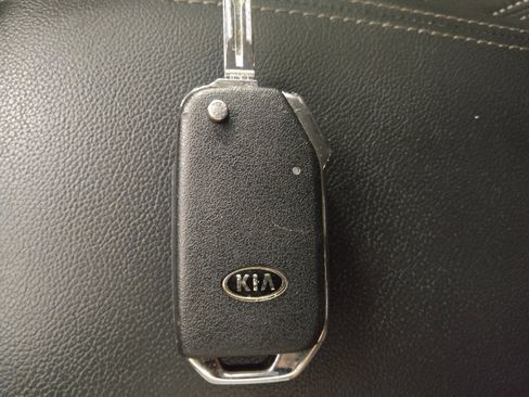 Used 2022 Kia Sportage LX FWD image 32