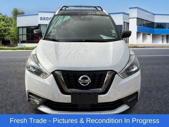 Used 2020 Nissan Kicks SR FWD image 8