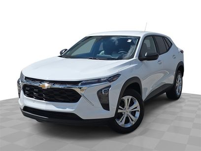 Used 2025 Chevrolet Trax LS
