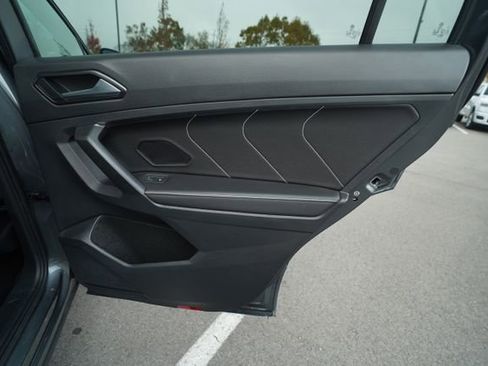 Used 2023 Volkswagen Tiguan SE R-Line image 23