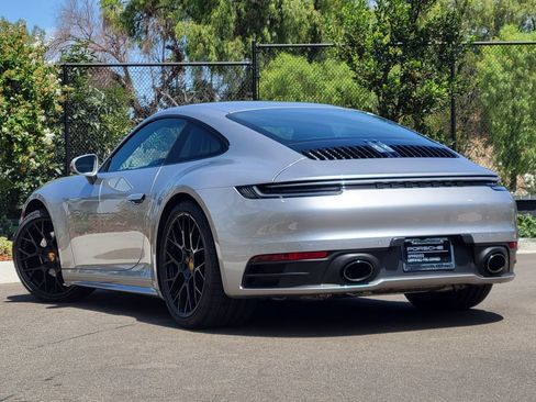 Certified 2022 Porsche 911 Carrera RWD image 3