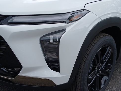 New 2026 Chevrolet Trax ACTIV w/ Sunroof Package image 26