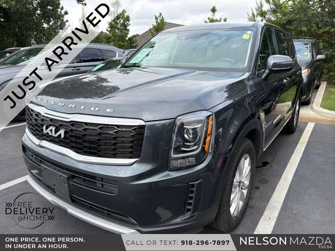 Used 2022 Kia Telluride LX FWD image 1