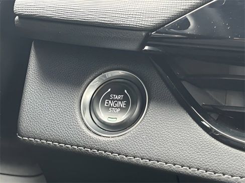 Used 2025 Buick Enclave Preferred image 24