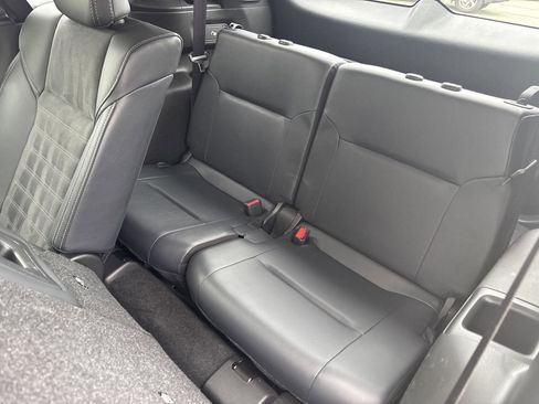 Used 2024 Mitsubishi Outlander SE image 19