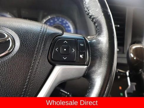 Used 2016 Toyota Sienna XLE image 17