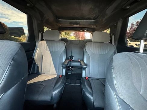 Used 2025 Hyundai Palisade Calligraphy AWD/4WD image 16