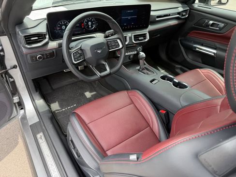 Used 2025 Ford Mustang Premium RWD image 12