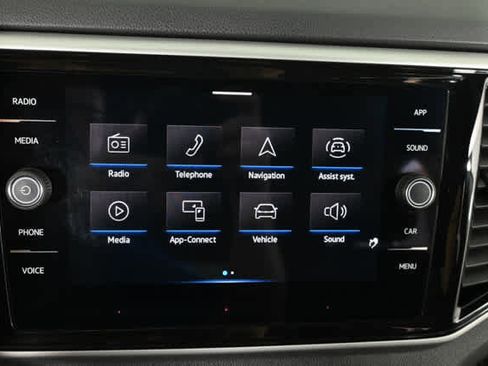 Certified 2023 Volkswagen Atlas Cross Sport SE image 6