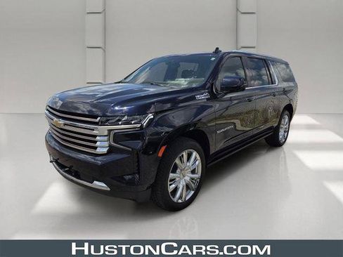 Used 2023 Chevrolet Suburban High Country w/ Advanced Technology Package AWD/4WD image 1