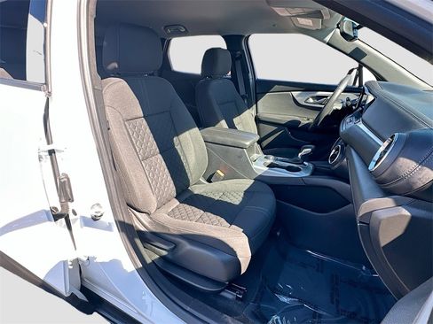 Used 2022 Chevrolet Blazer LT image 25