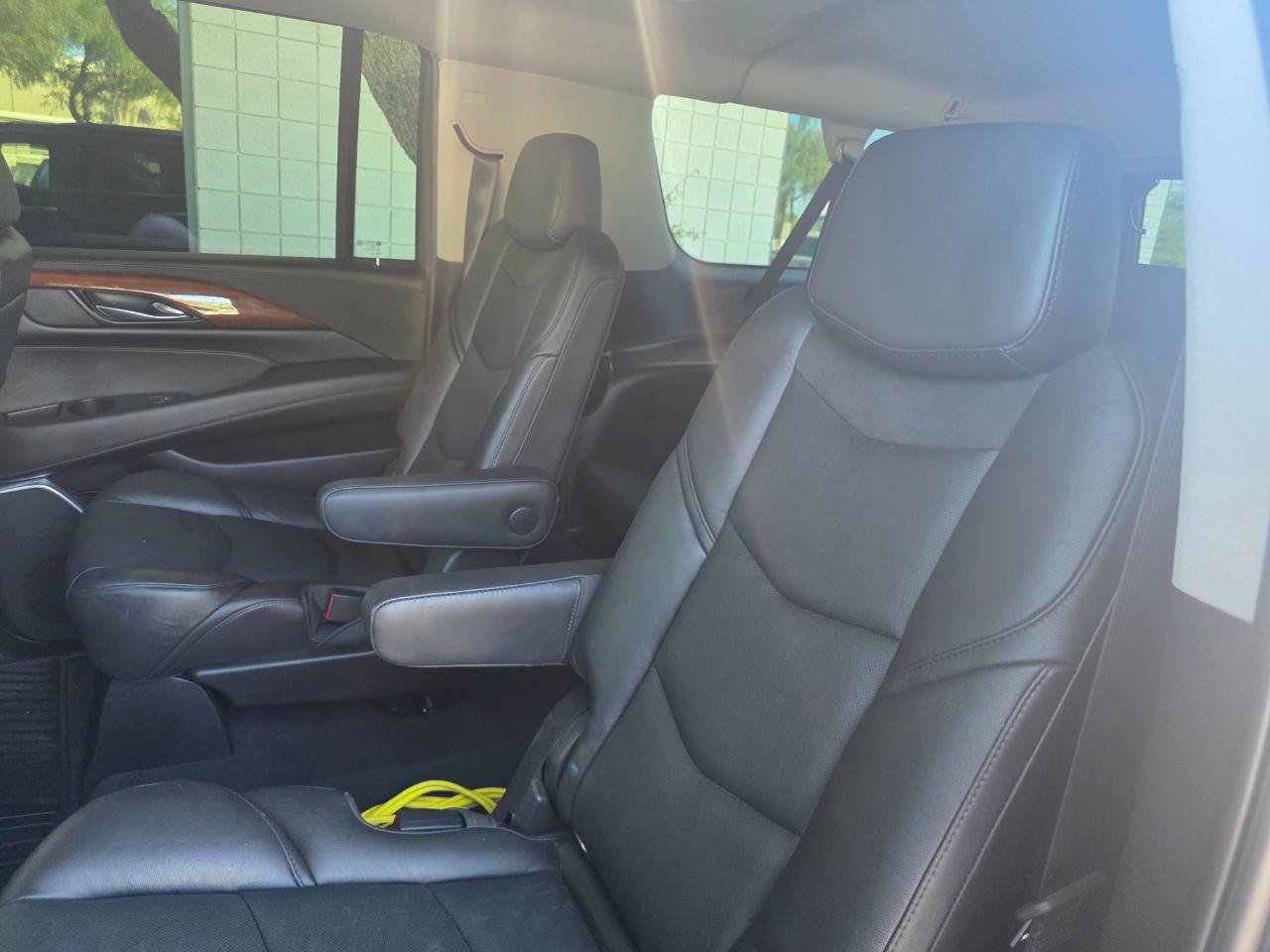 Used 2019 Cadillac Escalade ESV Luxury AWD/4WD image 9