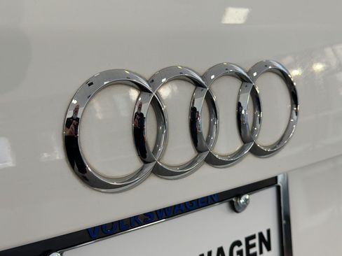 Used 2017 Audi Q5 2.0T Premium Plus w/ Technology Package AWD/4WD image 35