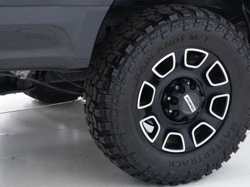 Used 2017 Ford F250 Platinum w/ FX4 Off-Road Package image 83