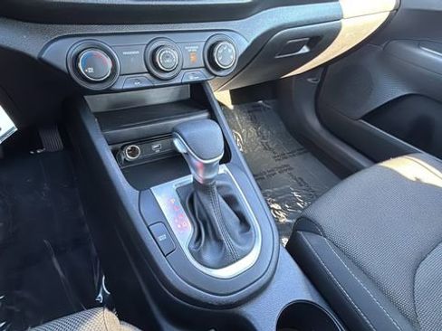 Used 2023 Kia Forte LXS image 14