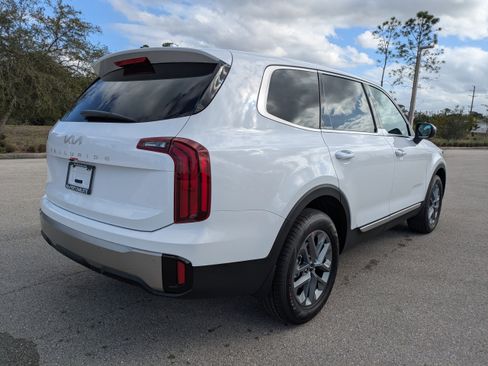 New 2025 Kia Telluride LX image 5