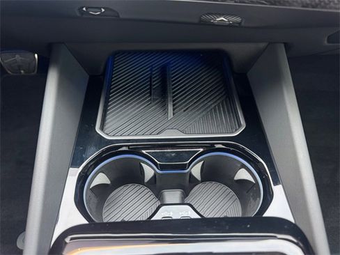 Used 2025 BMW M5 w/ Carbon Package image 19