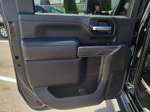 Used 2020 Chevrolet Silverado 2500 LTZ w/ LTZ Plus Package AWD/4WD image 11