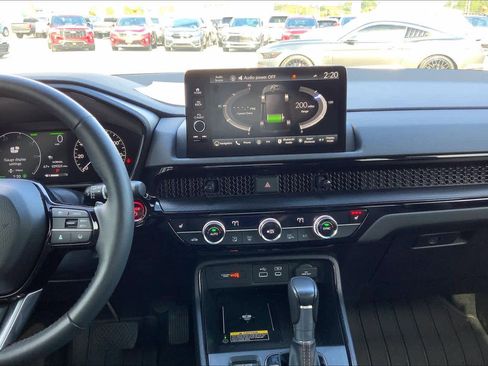 Used 2024 Honda CR-V Sport Touring image 7