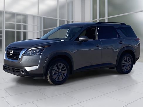 New 2025 Nissan Pathfinder SV image 2
