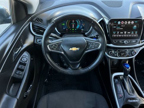 Used 2017 Chevrolet Volt LT FWD image 15