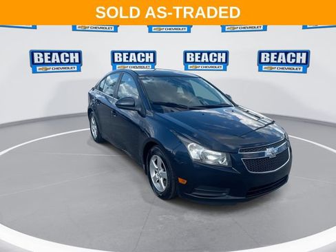 Used 2014 Chevrolet Cruze LT FWD image 2