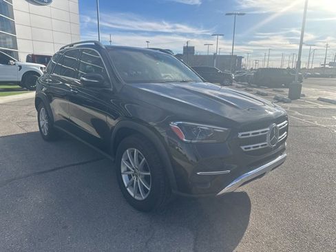 Used 2024 Mercedes-Benz GLE 350 4MATIC w/ 3rd Row Seat Package image 3