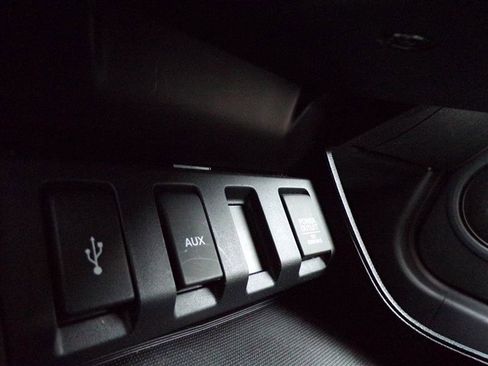 Used 2018 Honda HR-V LX image 37