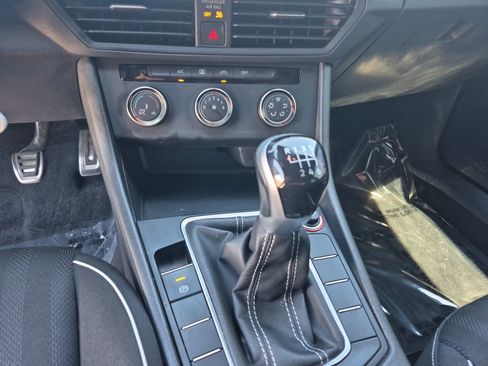 Used 2023 Volkswagen Jetta Sport FWD image 12