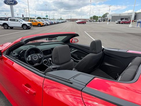 Used 2021 Chevrolet Camaro SS RWD image 10