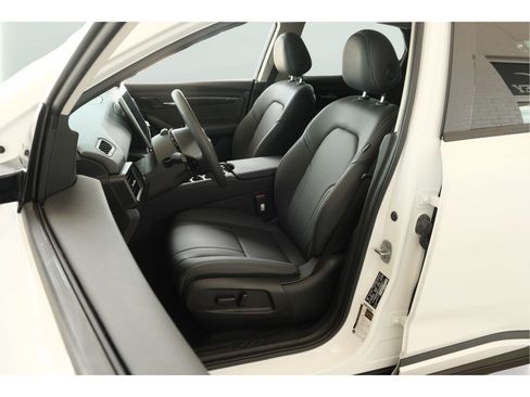 Used 2023 VinFast VF 8 Eco AWD/4WD image 12