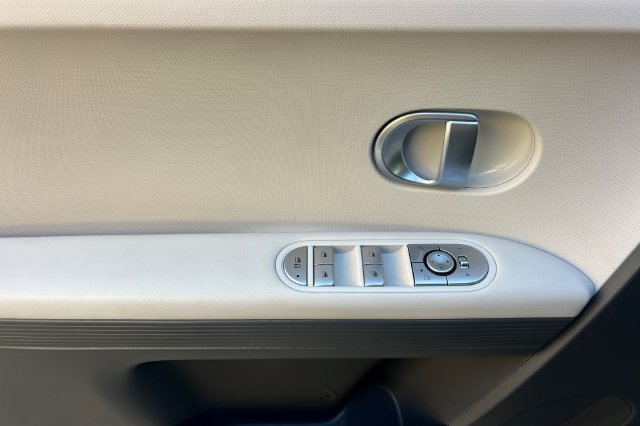 Certified 2024 Hyundai Ioniq 5 SEL RWD image 13