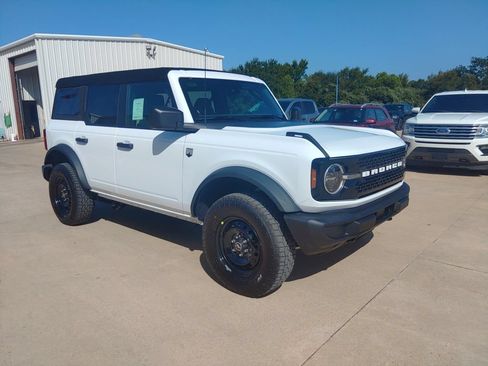 New 2026 Ford Bronco Big Bend w/ Black Appearance Package AWD/4WD image 1