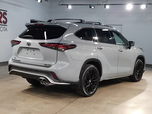 Certified 2025 Toyota Highlander XSE AWD/4WD image 7