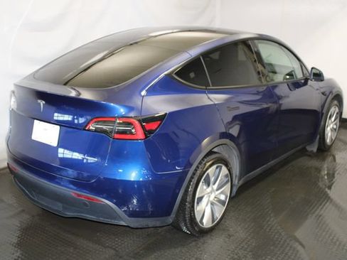 Used 2021 Tesla Model Y Long Range AWD/4WD image 4