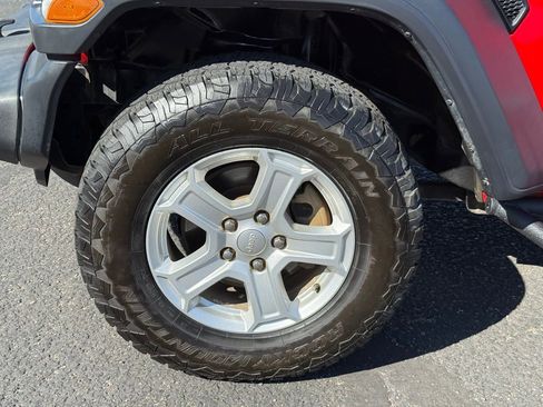 Used 2020 Jeep Wrangler Sport image 10