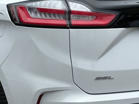 Used 2024 Ford Edge SEL w/ Sport Appearance Package AWD/4WD image 30