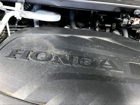 Used 2024 Honda Odyssey Touring image 32