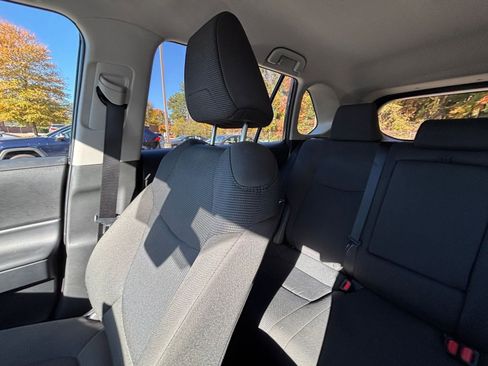 Used 2025 Toyota RAV4 LE image 39