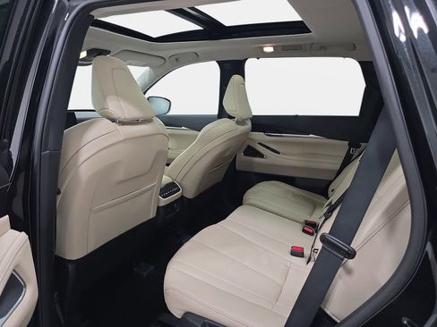 Certified 2023 INFINITI QX60 Sensory w/ Cargo Package AWD/4WD image 10