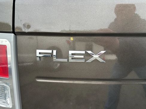 Used 2011 Ford Flex SEL w/ Rapid Spec Order Code image 13