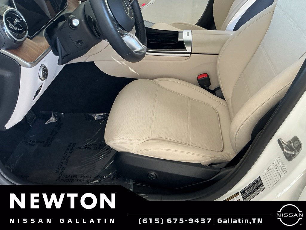 Used 2025 Mercedes-Benz C 300 4MATIC Sedan image 17