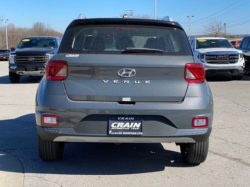 New 2026 Hyundai Venue SEL FWD image 6