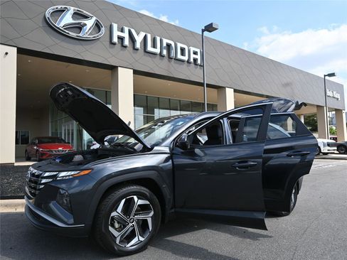 Used 2023 Hyundai Tucson SEL w/ Convenience Package image 10